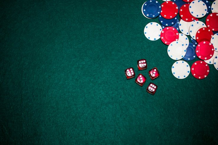 Tampilan meja poker virtual dengan posisi pemain, pot, dan informasi taruhan real-time